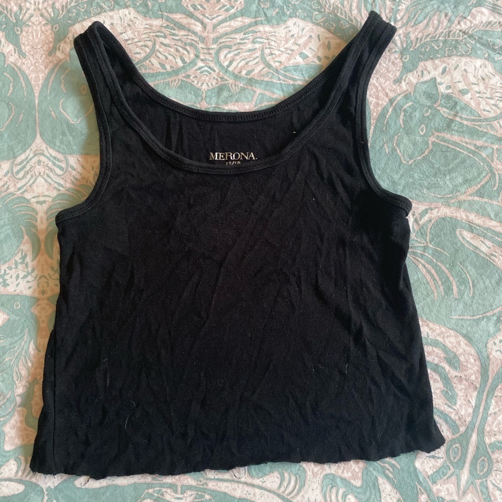 TANK TOP BUNDLE!!! WHITE&BLACK SIZE SM